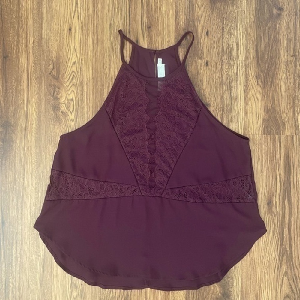 Revolve ASTR Lace halter top - Medium
